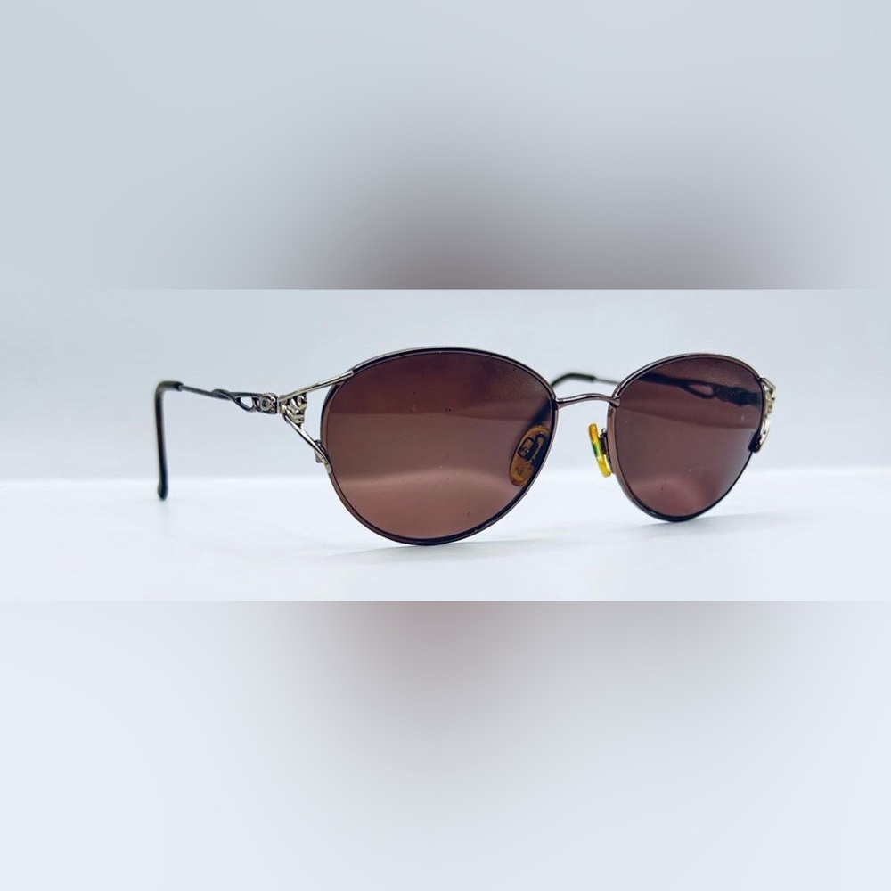 Zyloware Sophia Loren Brown Oval Sunglasses Frames Only